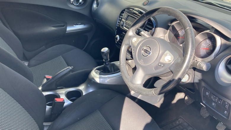 Nissan Juke 1.2 DiG-T Acenta 5dr Petrol Hatchback